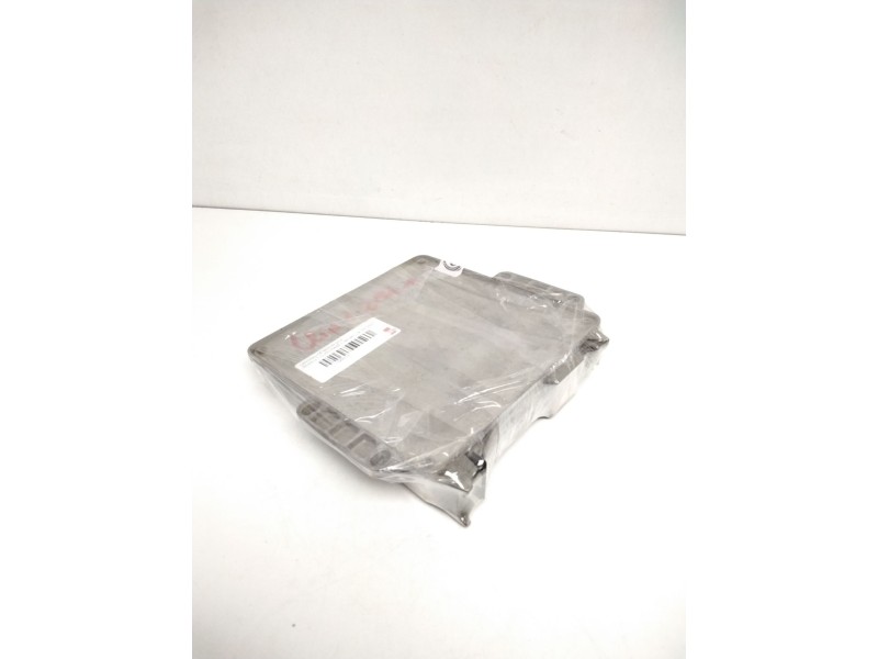 Recambio de centralita motor uce para renault clio ii fase ii (b/cb0) 1.4 16v referencia OEM IAM 7700105024 7700868295 216254002