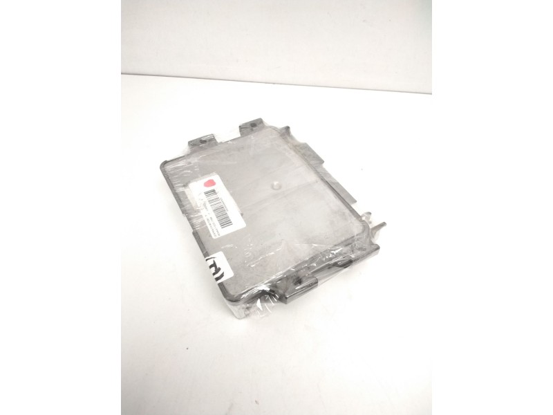 Recambio de centralita motor uce para renault clio i fase i+ii (b/c57) 1.2 referencia OEM IAM IAWGR30 7700860324 16231014