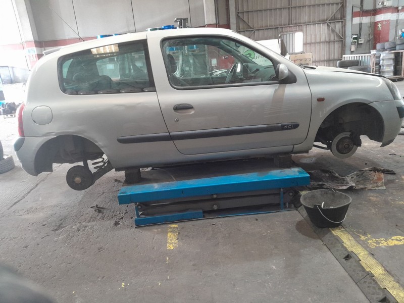 renault clio ii (bb_, cb_) del año 2002