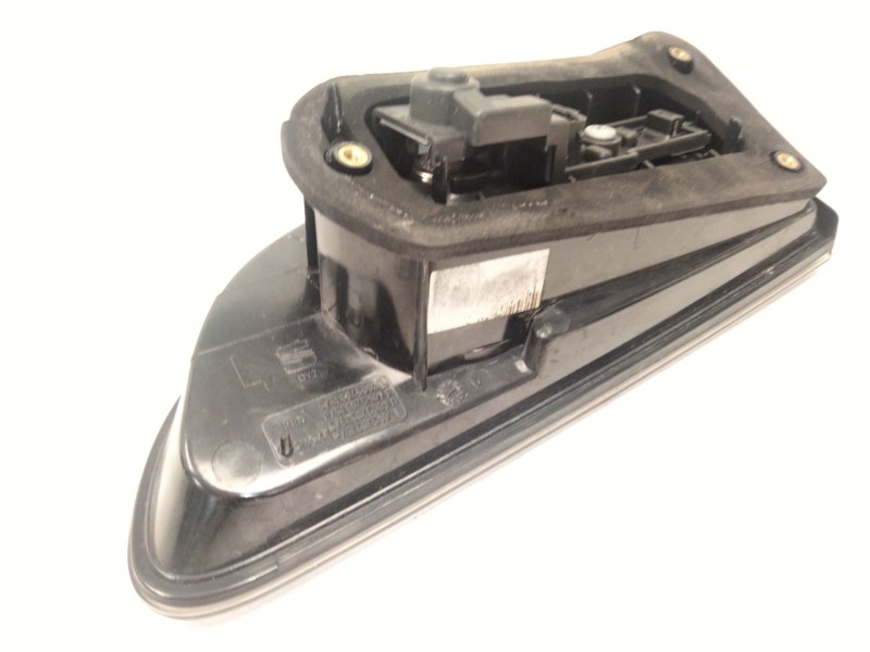Recambio de piloto trasero derecho interior para seat ibiza iii (6l1) 1.9 tdi referencia OEM IAM 6L6945093  
