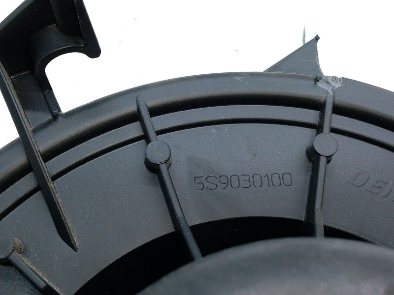 Recambio de motor calefaccion para iveco daily vi furgoneta 33s11, 35s11, 35c11 referencia OEM IAM 5S9030100  