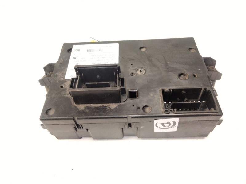 Recambio de caja fusibles para iveco daily vi furgoneta 33s11, 35s11, 35c11 referencia OEM IAM 5802210502  