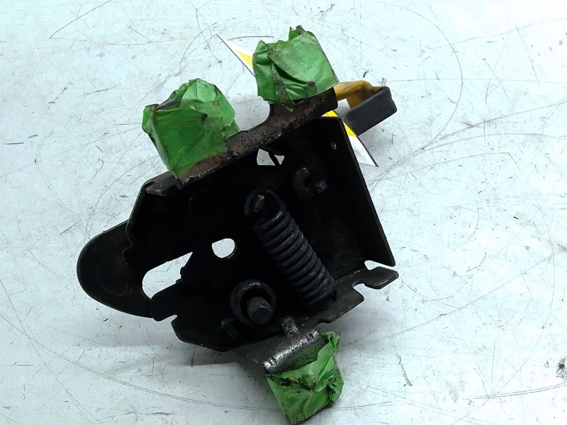 Recambio de cerradura capot para iveco daily vi furgoneta 33s11, 35s11, 35c11 referencia OEM IAM   