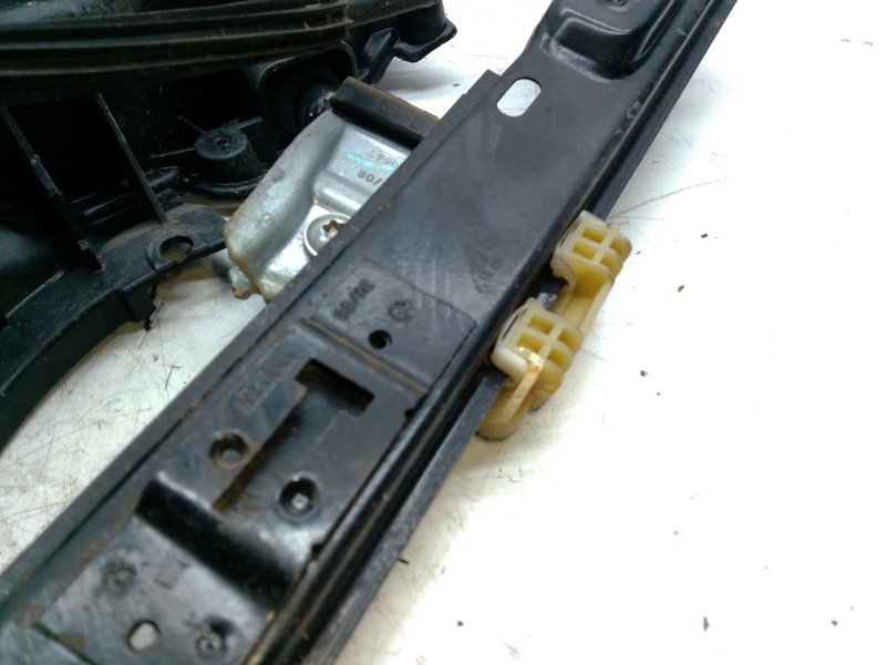 Recambio de elevalunas delantero derecho para seat ibiza iv (6j5, 6p1) 1.9 tdi referencia OEM IAM 6J3837402  