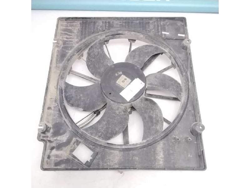 Recambio de electroventilador para renault trafic (desde 5.89) referencia OEM IAM   123169