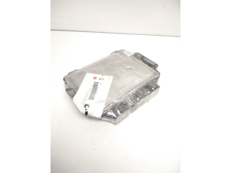Recambio de centralita motor uce para renault scenic ii 1.9 dci diesel referencia OEM IAM 0281011776 8200391966 8200386508