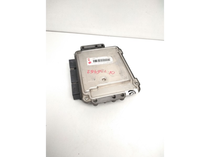 Recambio de centralita motor uce para renault scenic ii grand luxe privilege referencia OEM IAM 0281011549 8200310863 8200370779