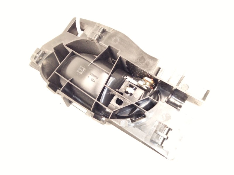 Recambio de maneta interior delantera derecha para peugeot 208 i (ca_, cc_) 1.2 thp 110 referencia OEM IAM 96555516  