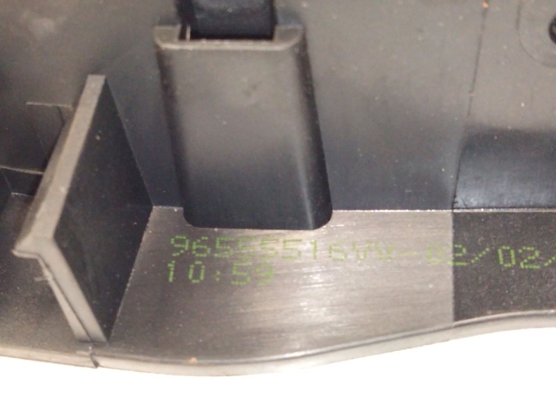 Recambio de maneta interior delantera derecha para peugeot 208 i (ca_, cc_) 1.2 thp 110 referencia OEM IAM 96555516  