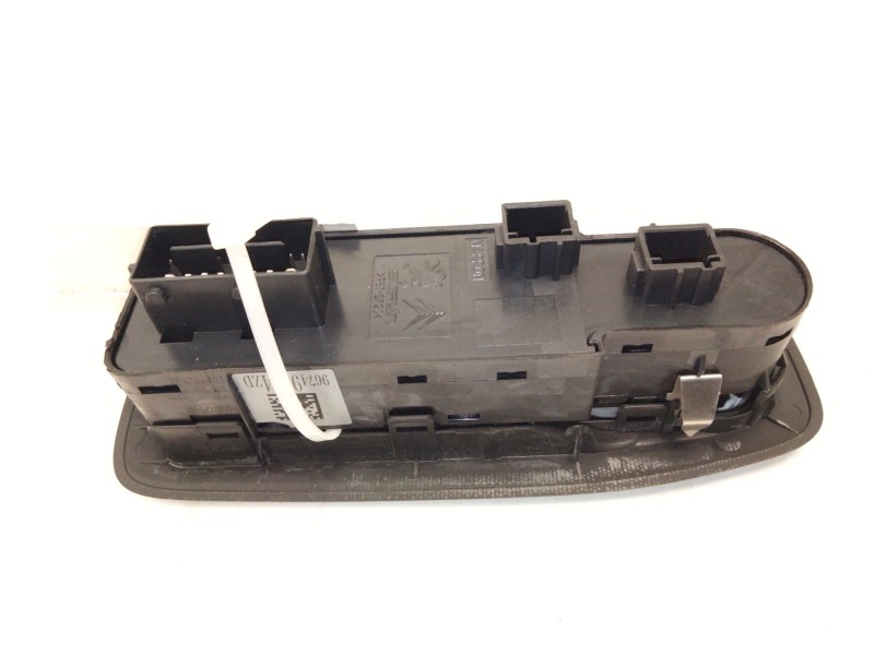 Recambio de mando elevalunas delantero izquierdo para peugeot 208 i (ca_, cc_) 1.2 thp 110 referencia OEM IAM 96748624  