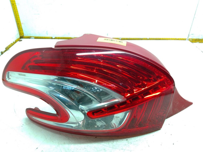 Recambio de piloto trasero izquierdo para peugeot 208 i (ca_, cc_) 1.2 thp 110 referencia OEM IAM 967262828003  