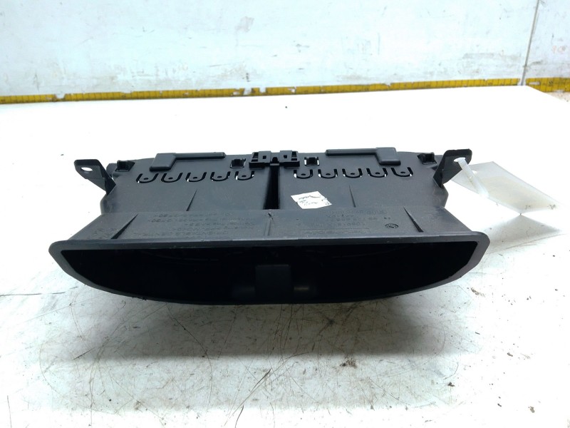 Recambio de aireador central para peugeot 208 i (ca_, cc_) 1.2 thp 110 referencia OEM IAM 9672648677  