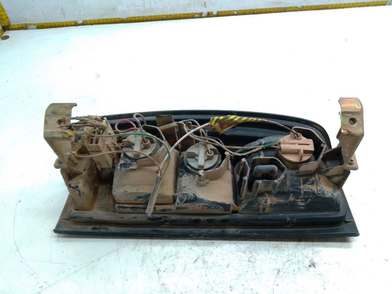 Recambio de piloto trasero derecho para nissan pick up (d22) 2.5 di referencia OEM IAM   