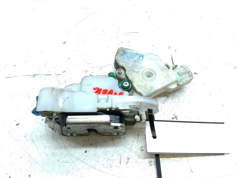 Recambio de cerradura puerta delantera derecha para renault maxity referencia OEM IAM 80552AA20A  