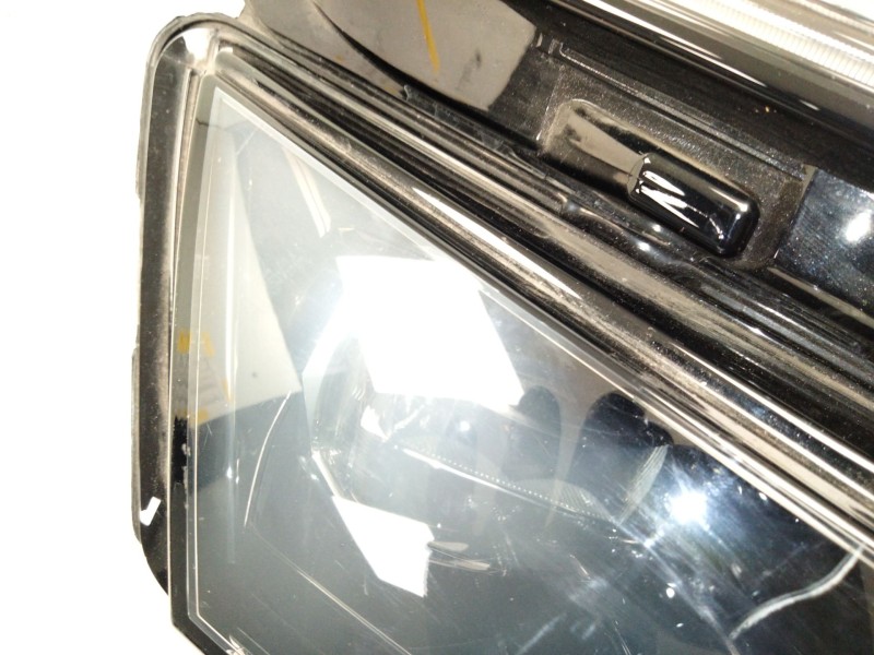 Recambio de faro xenon derecho para skoda kodiaq referencia OEM IAM 566941016F  