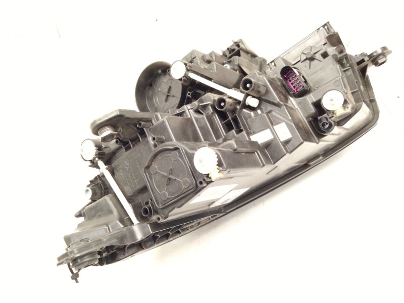 Recambio de faro xenon derecho para skoda kodiaq referencia OEM IAM 566941016F  