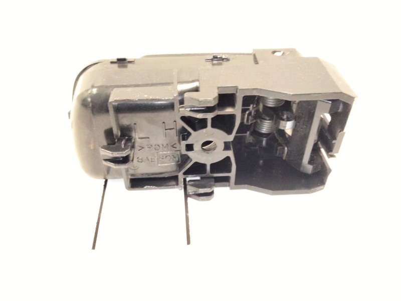 Recambio de maneta interior delantera derecha para renault maxity referencia OEM IAM 5001875024  