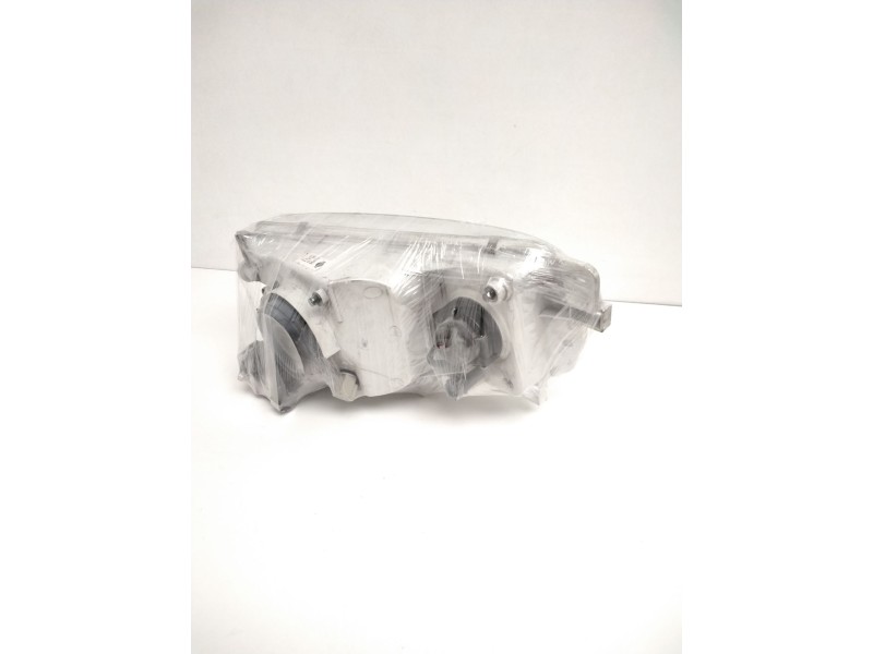 Recambio de faro izquierdo para » otros... premium 370 26 g 6x2 referencia OEM IAM 260607C011 67736070 