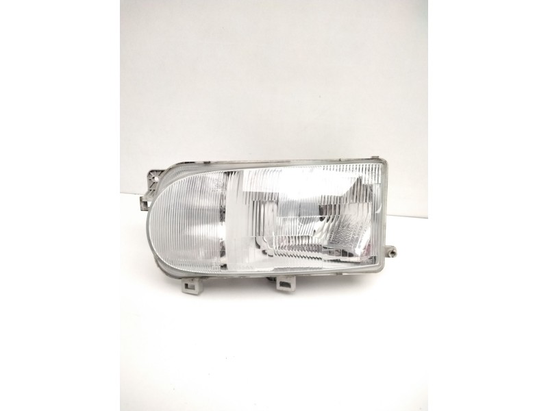 Recambio de faro izquierdo para » otros... premium 370 26 g 6x2 referencia OEM IAM 260607C008 NISSAN 67735050