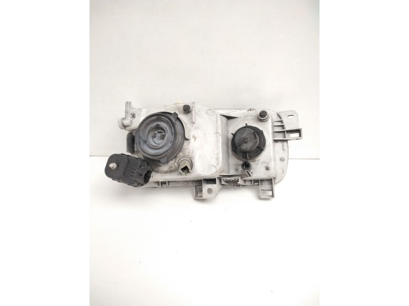 Recambio de faro izquierdo para » otros... premium 370 26 g 6x2 referencia OEM IAM 260607C011 NISSAN 67736070