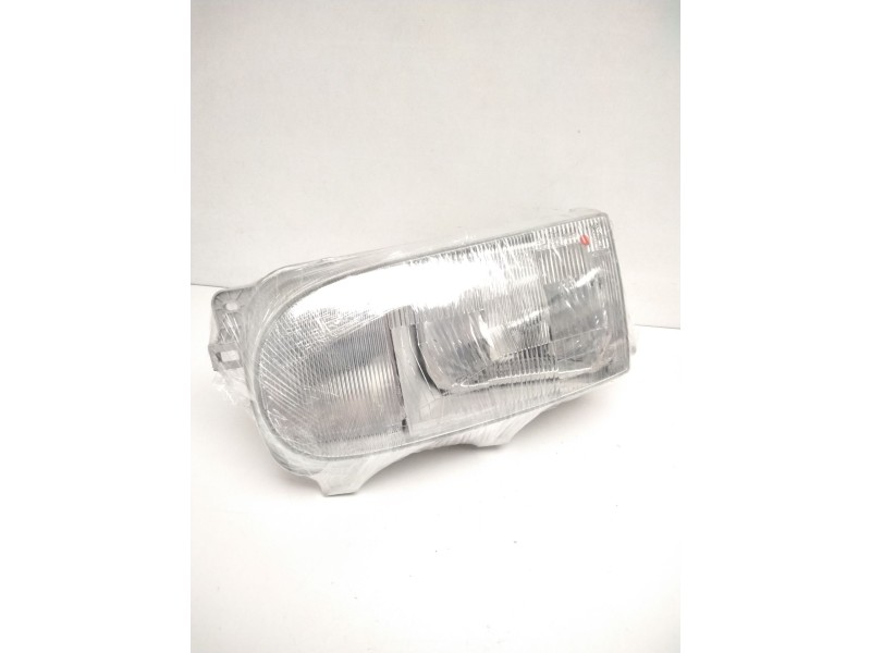 Recambio de faro izquierdo para » otros... premium 370 26 g 6x2 referencia OEM IAM 260607C011 NISSAN 67736070