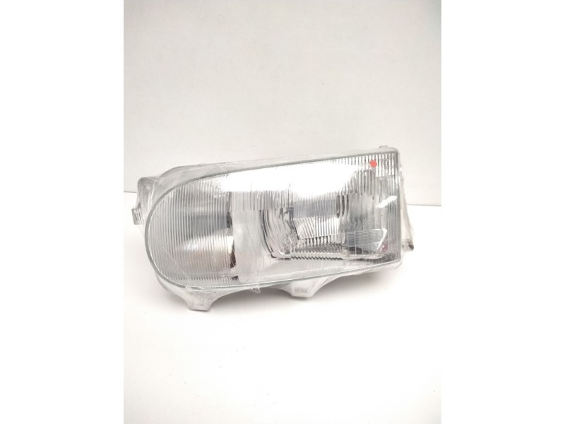 Recambio de faro izquierdo para » otros... premium 370 26 g 6x2 referencia OEM IAM 260607C011 NISSAN 67736070