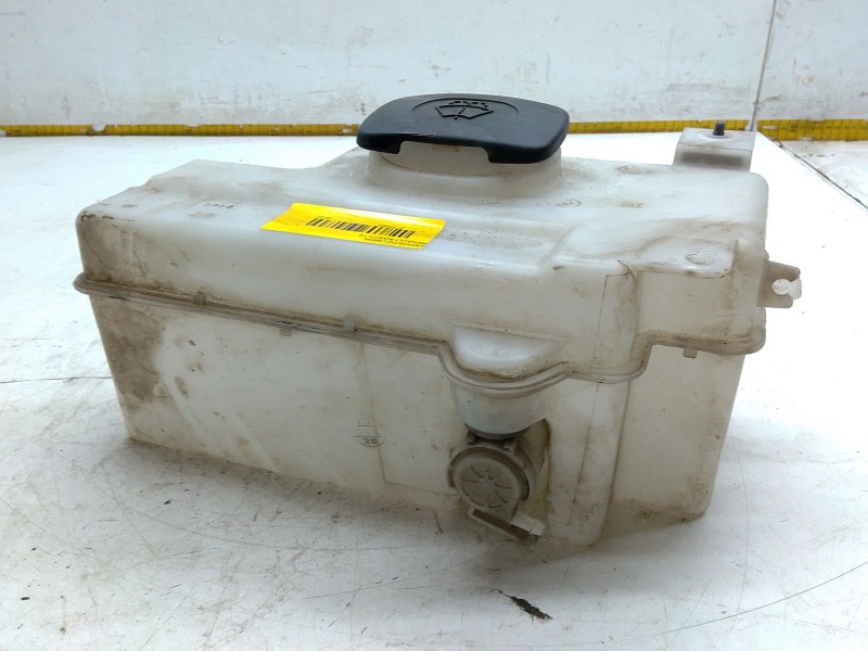Recambio de deposito limpia para renault maxity referencia OEM IAM   