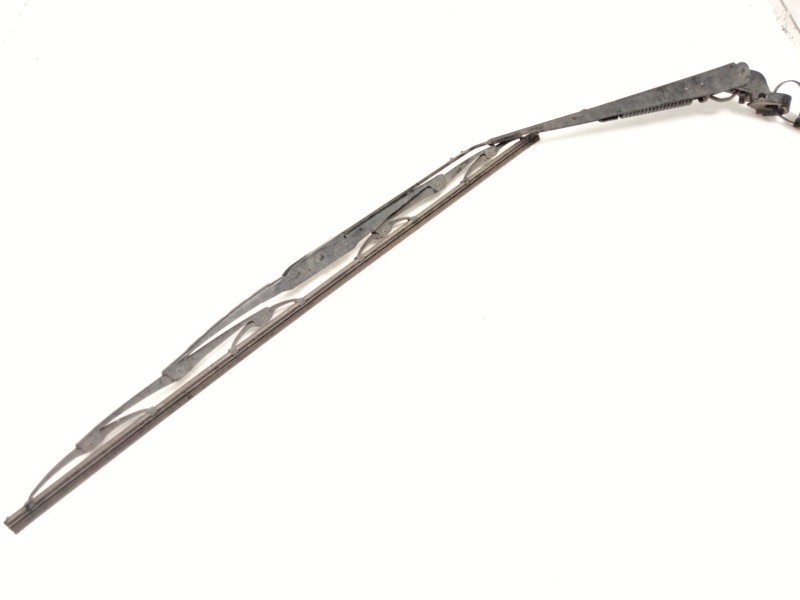 Recambio de brazo limpia delantero izquierdo para renault maxity referencia OEM IAM   