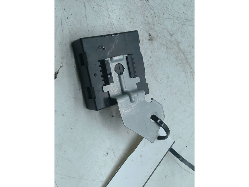 Recambio de modulo electronico para renault maxity referencia OEM IAM   