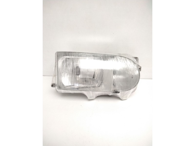 Recambio de faro derecho para » otros... premium 370 26 g 6x2 referencia OEM IAM 260107C008 NISSAN 67735060