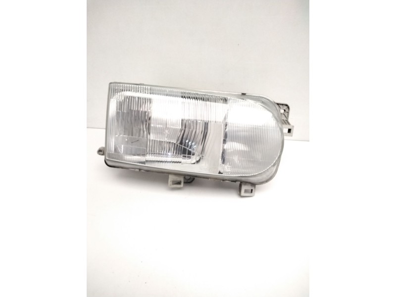 Recambio de faro derecho para » otros... premium 370 26 g 6x2 referencia OEM IAM 260107C008 NISSAN 67735060