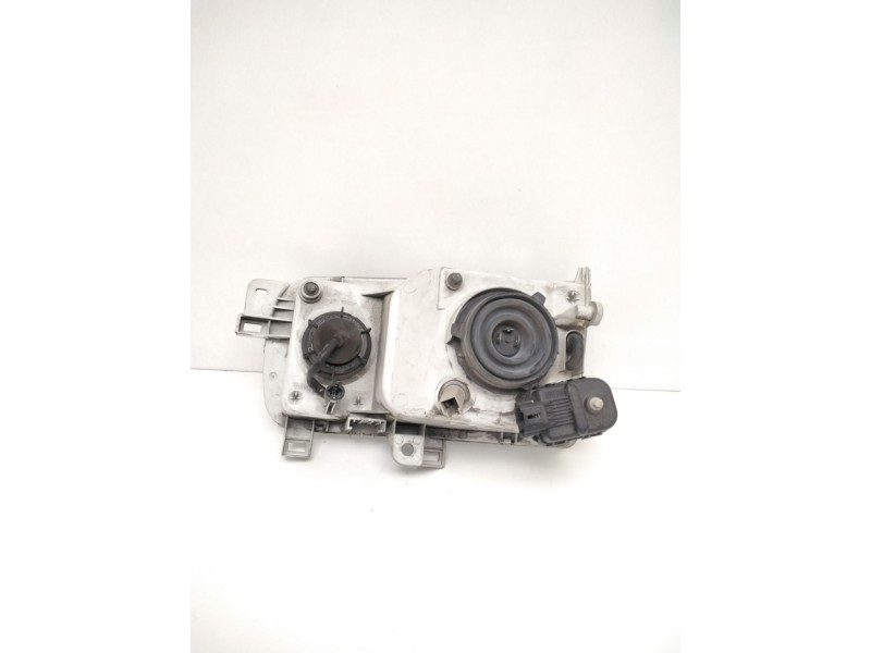 Recambio de faro derecho para » otros... premium 370 26 g 6x2 referencia OEM IAM 260107C008 NISSAN 67735060
