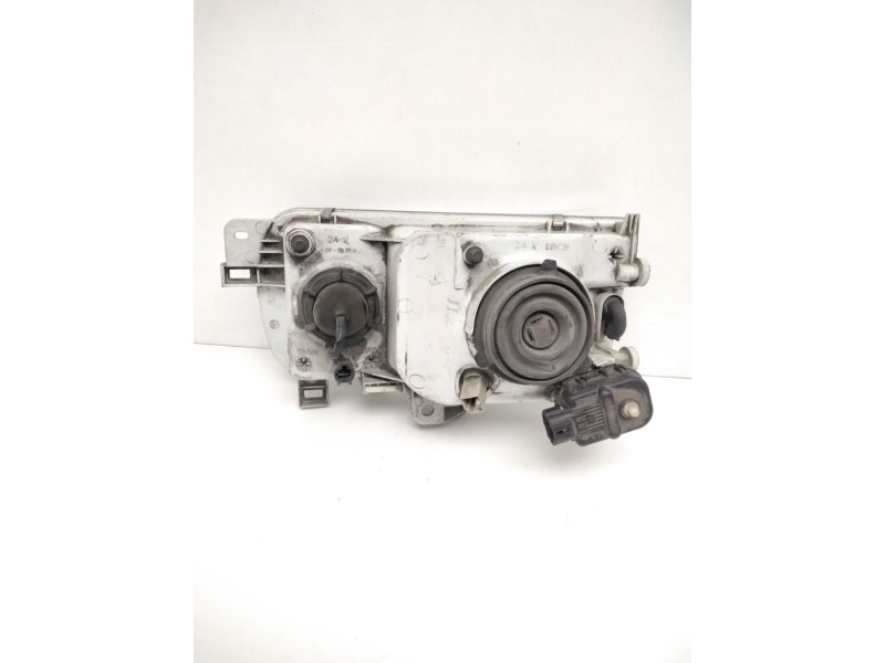 Recambio de faro derecho para » otros... premium 370 26 g 6x2 referencia OEM IAM 260107C008 NISSAN 67735060