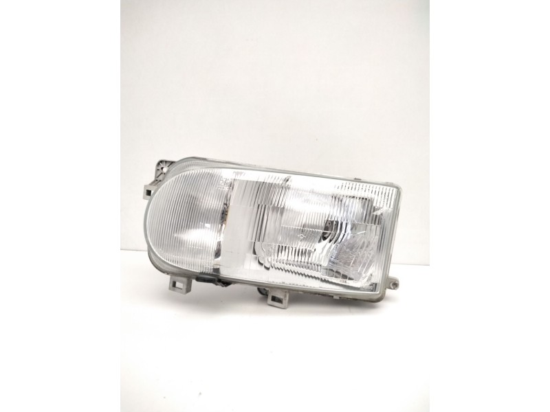 Recambio de faro izquierdo para » otros... premium 370 26 g 6x2 referencia OEM IAM 260607C008 NISSAN 67735050