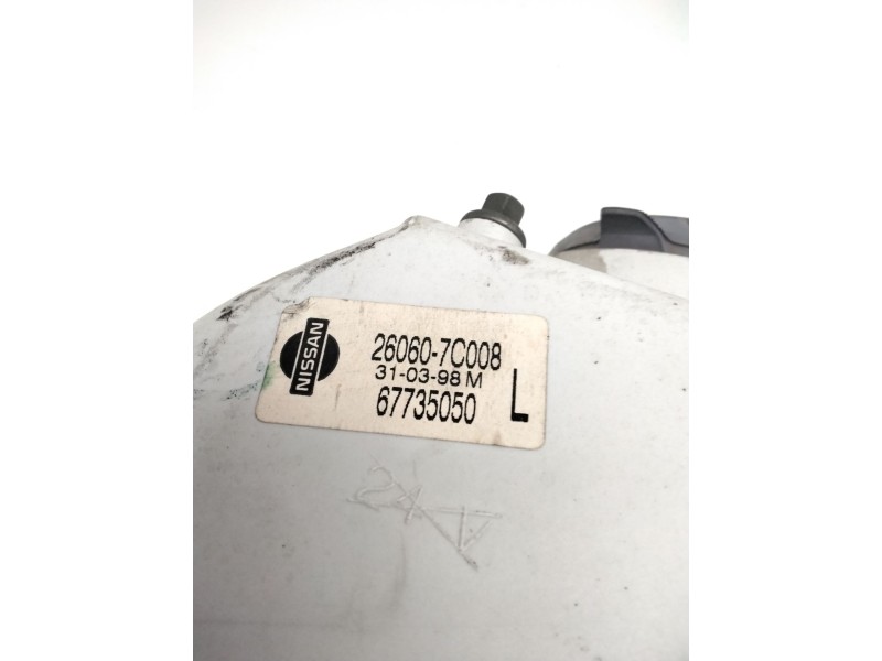 Recambio de faro izquierdo para » otros... premium 370 26 g 6x2 referencia OEM IAM 260607C008 NISSAN 67735050