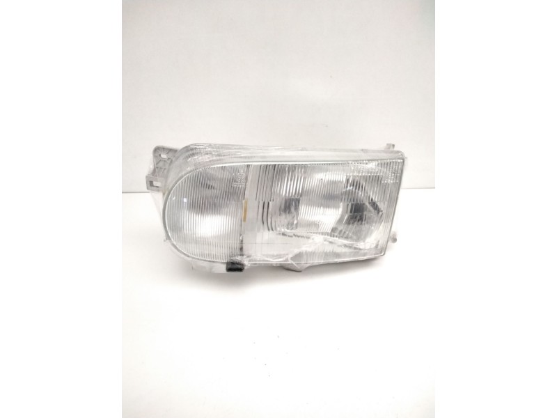 Recambio de faro izquierdo para » otros... premium 370 26 g 6x2 referencia OEM IAM 260607C008 NISSAN 67735050
