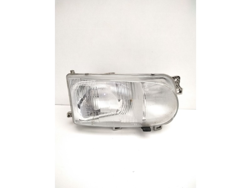 Recambio de faro derecho para » otros... premium 370 26 g 6x2 referencia OEM IAM 260107C008 NISSAN 67735060