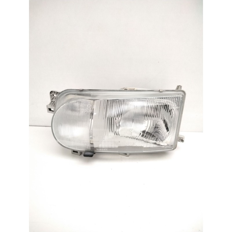 Recambio de faro izquierdo para » otros... premium 370 26 g 6x2 referencia OEM IAM 260607C008 NISSAN 67735050