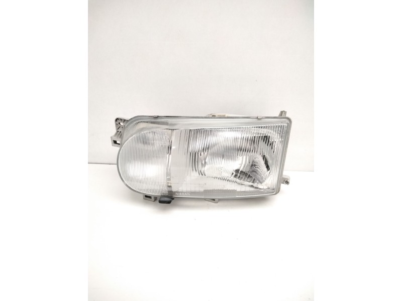 Recambio de faro izquierdo para » otros... premium 370 26 g 6x2 referencia OEM IAM 260607C008 NISSAN 67735050