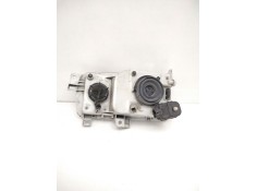 Recambio de faro derecho para » otros... premium 370 26 g 6x2 referencia OEM IAM 260107C008 NISSAN 67735060 2