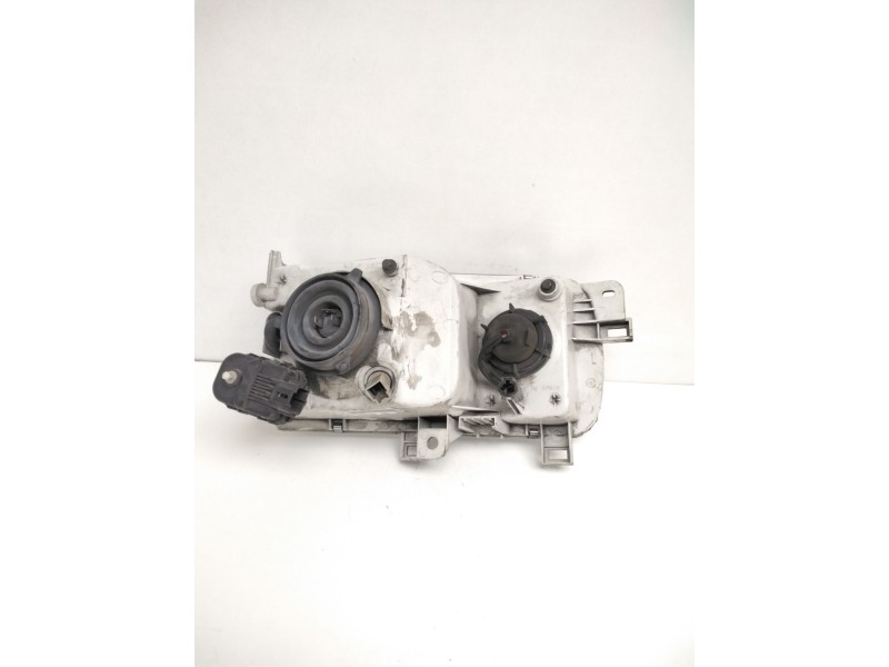 Recambio de faro izquierdo para » otros... premium 370 26 g 6x2 referencia OEM IAM 260607C008 NISSAN 67735050