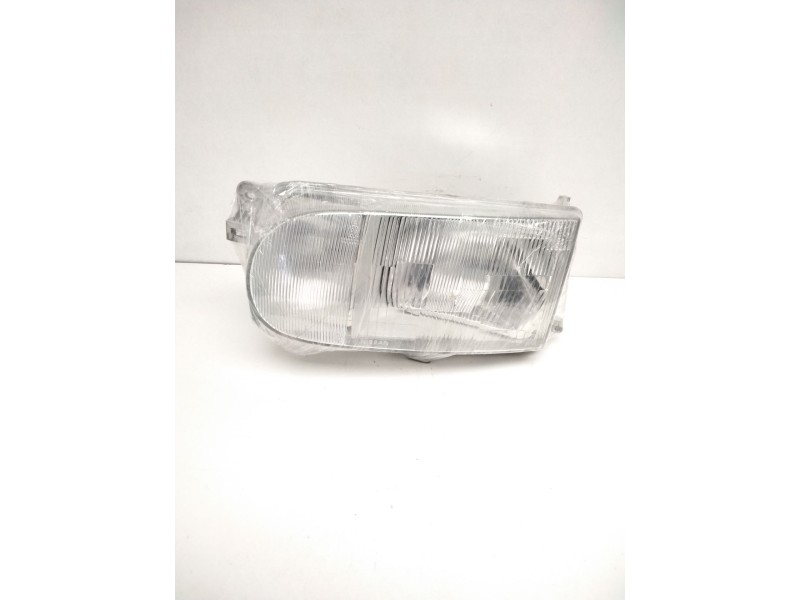 Recambio de faro izquierdo para » otros... premium 370 26 g 6x2 referencia OEM IAM 260607C008 NISSAN 67735050