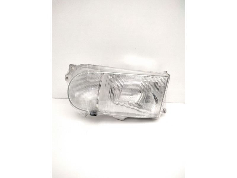 Recambio de faro izquierdo para » otros... premium 370 26 g 6x2 referencia OEM IAM 260607C008 NISSAN 67735050