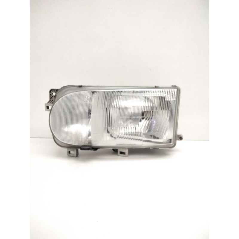 Recambio de faro izquierdo para » otros... premium 370 26 g 6x2 referencia OEM IAM 260607C008 NISSAN 67735050