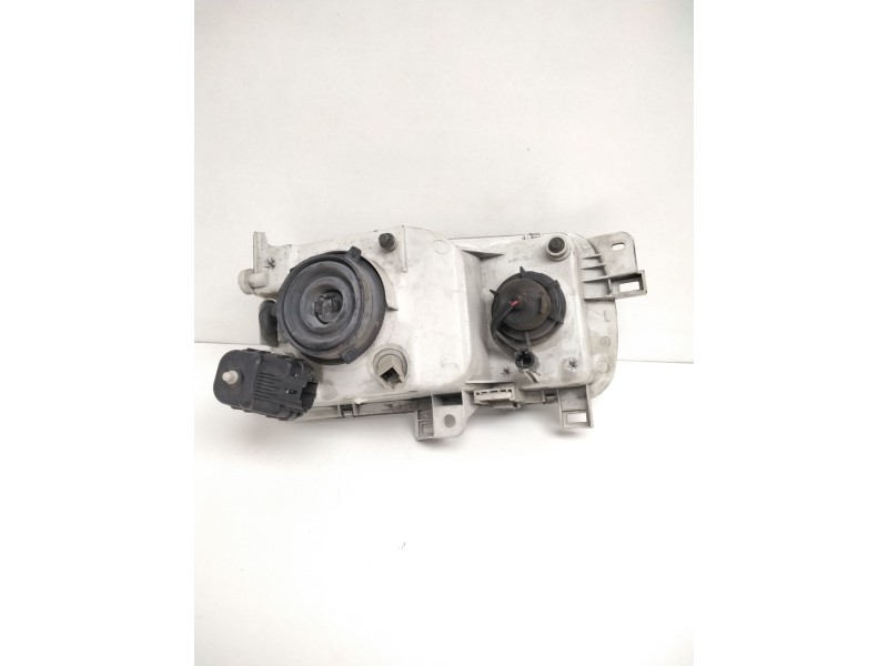 Recambio de faro izquierdo para » otros... premium 370 26 g 6x2 referencia OEM IAM 260607C008 NISSAN 67735050