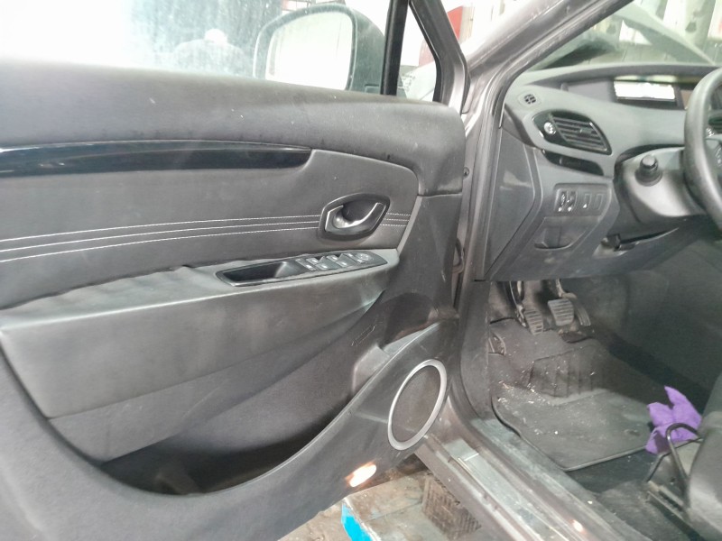 renault grand scénic iii (jz0/1_) del año 2011