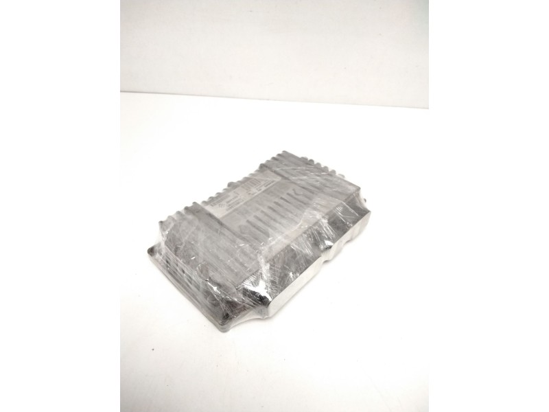 Recambio de centralita motor uce para renault megane i fase 2 classic (la..) 1.6 16v rxe referencia OEM IAM S105260014B 77001134