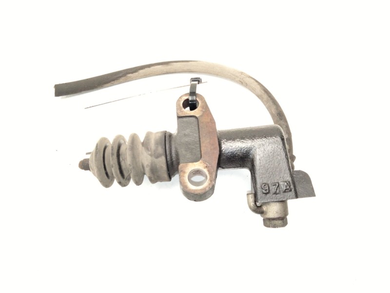 Recambio de bomba embrague para renault maxity referencia OEM IAM   