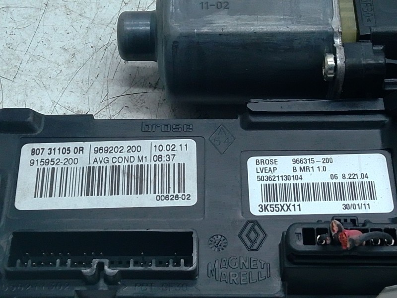 Recambio de motor elevalunas delantero izquierdo para renault grand scénic iii (jz0/1_) 1.5 dci referencia OEM IAM 0130822479  