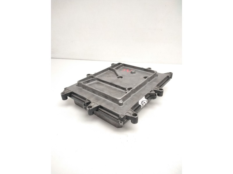 Recambio de centralita motor uce para iveco cursor at260s35y ps referencia OEM IAM EDC7UC311110 P355V600 0281B01535